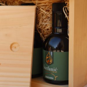 Olive Oil Selection – Wooden Gift Box