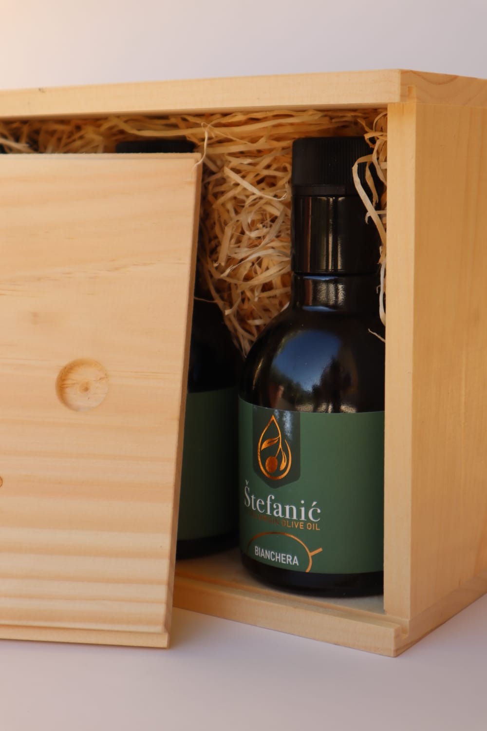 Olive Oil Selection – Wooden Gift Box